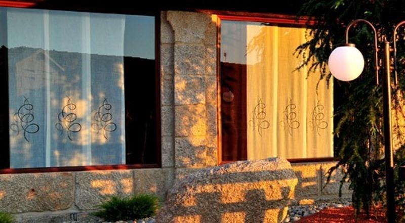 O Paxareco De Ay Hotell Meis Eksteriør bilde